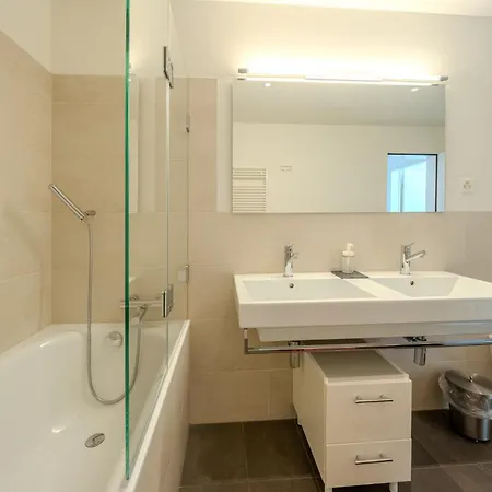 Sunnaschy Heidi By Vacations, Exklusive App Nahe Skilift-kulm Mit Privatparkplatz Apartamento Arosa